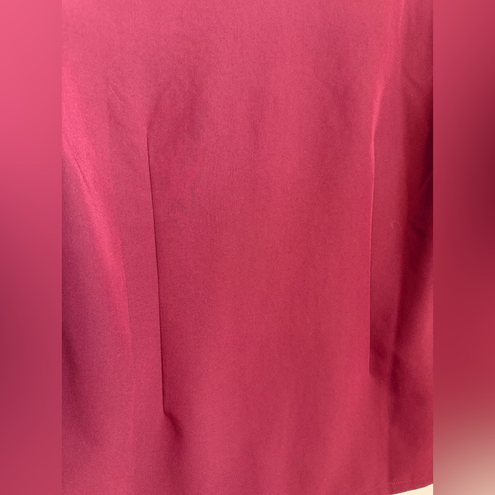 FIGS Burgundy Scrub Set Small Top & Jogger Pants Technical Collection Nurse - Picture 8 of 16